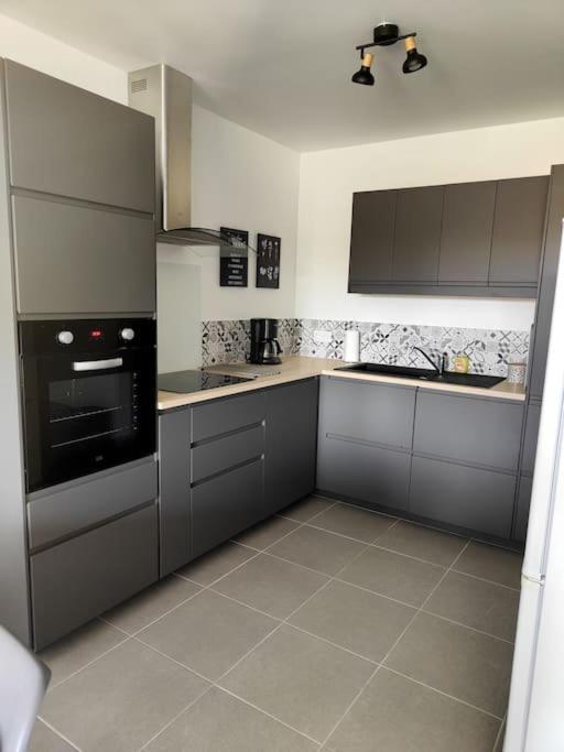 Location De Vacances A Andernos - Appartement 2 Chambres Dans Residence Neuve Exterior foto