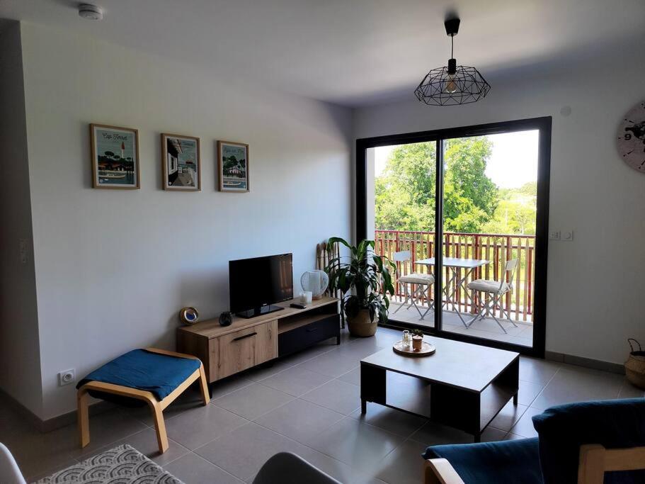 Location De Vacances A Andernos - Appartement 2 Chambres Dans Residence Neuve Exterior foto